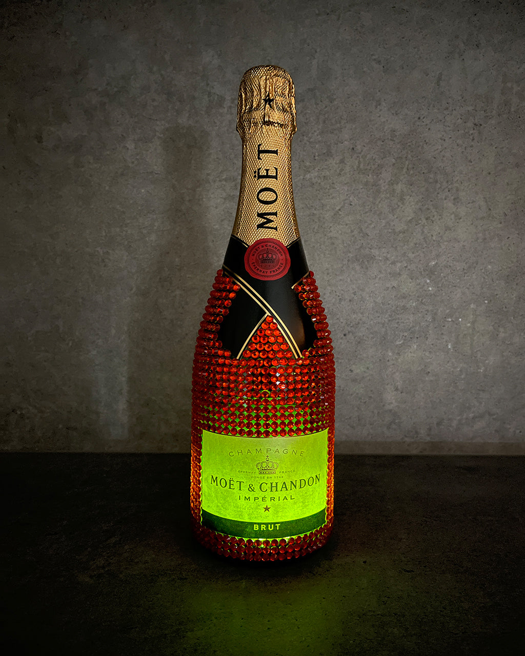 Moët & Chandon Impérial Brut Champagne 75cl (Orange)